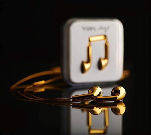 Happy-Plugs-Gold-Earbuds